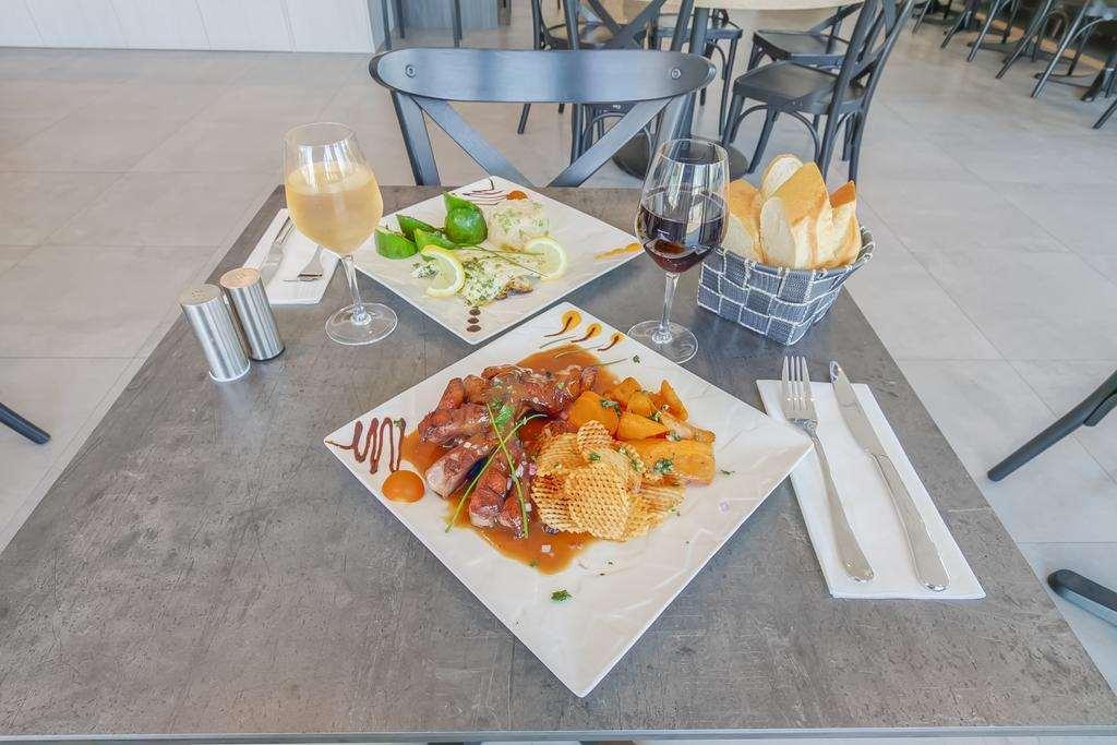 Brit Hotel Reims La Neuvillette Restaurace fotografie